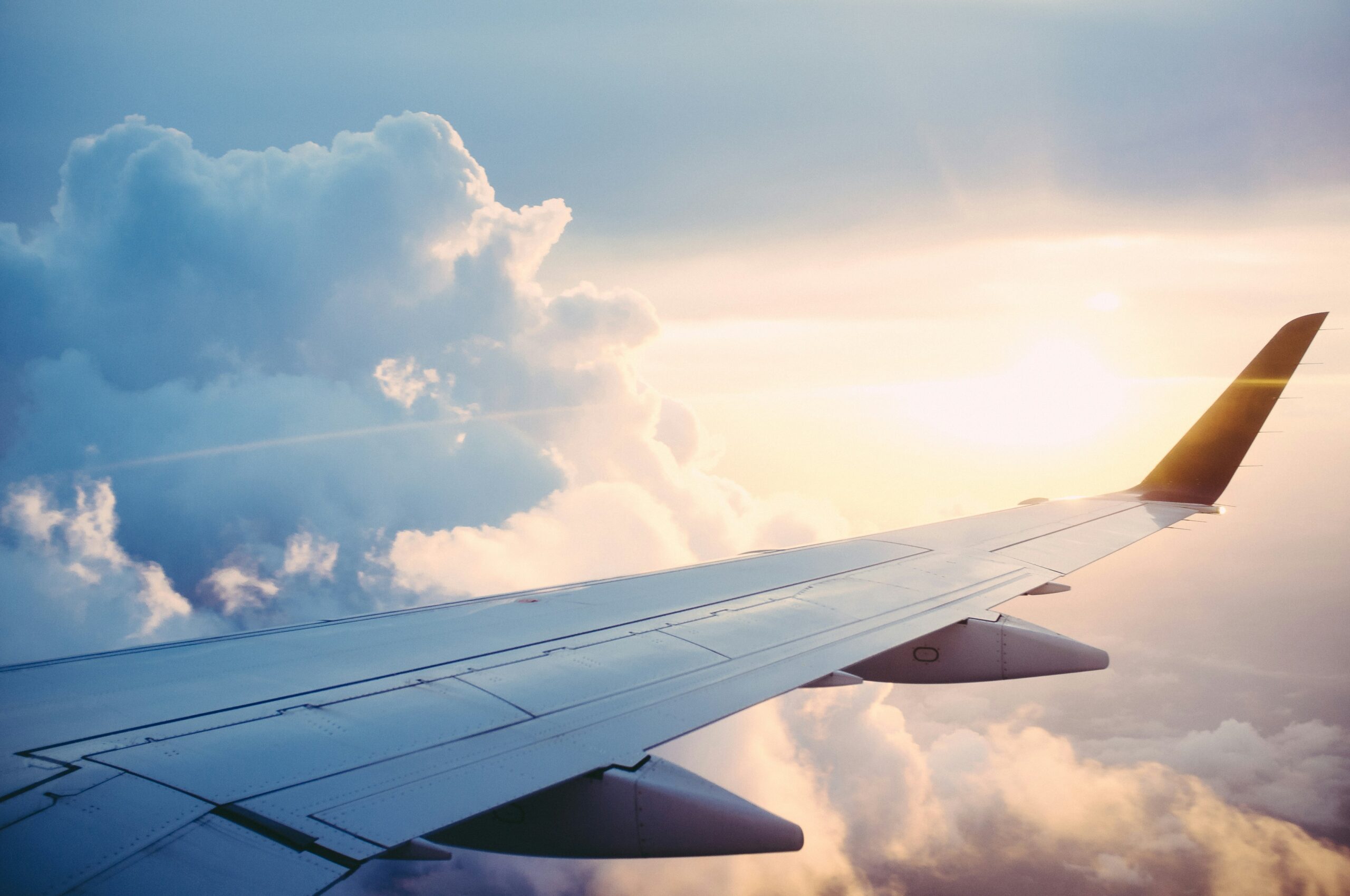 Cómo encontrar vuelos baratos: la guía honesta de un experto con 25 años en aviación