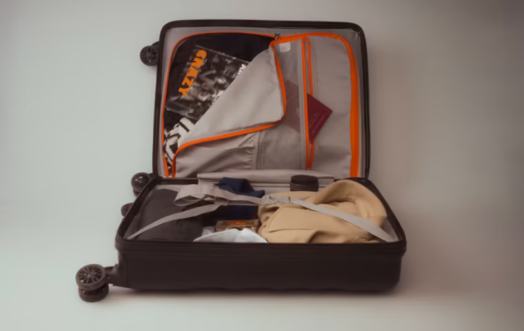 7 accesorios para equipaje de mano: cuáles llevar y cuáles puedes evitar